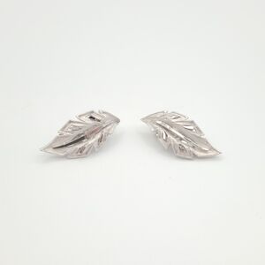Textured Brushed Silver Leaf Shaped Vintage Clip-on Earrings
